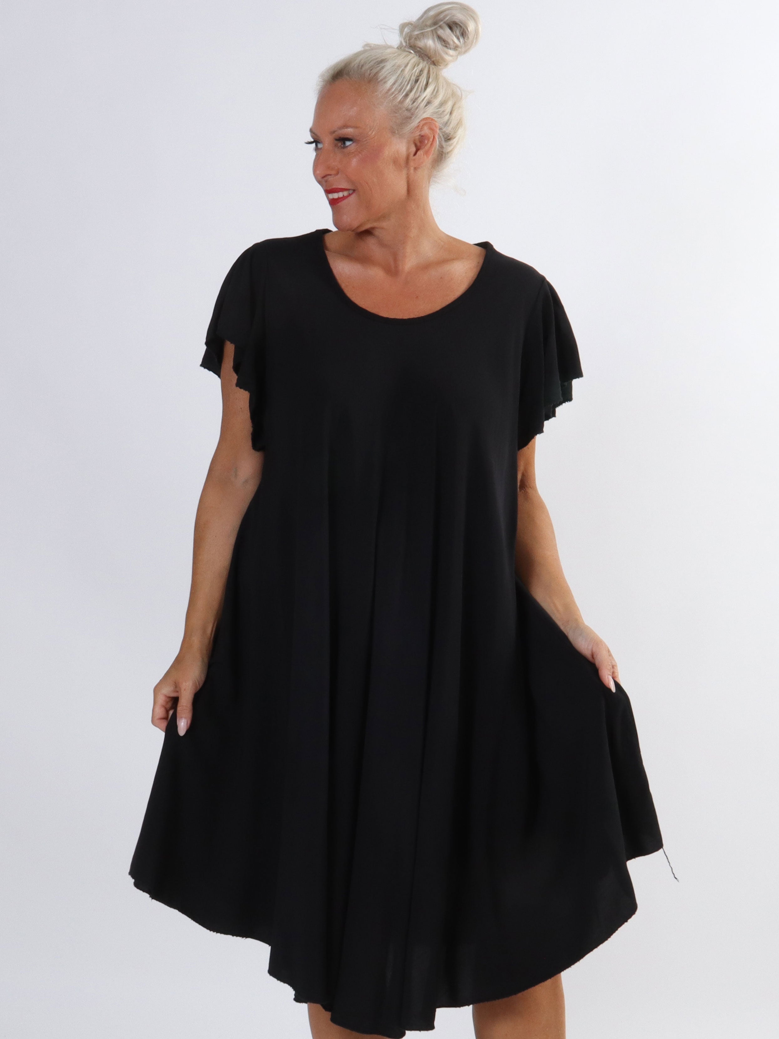 Davina - Simpel plus size kjole i viskose med t-shirt ærmer